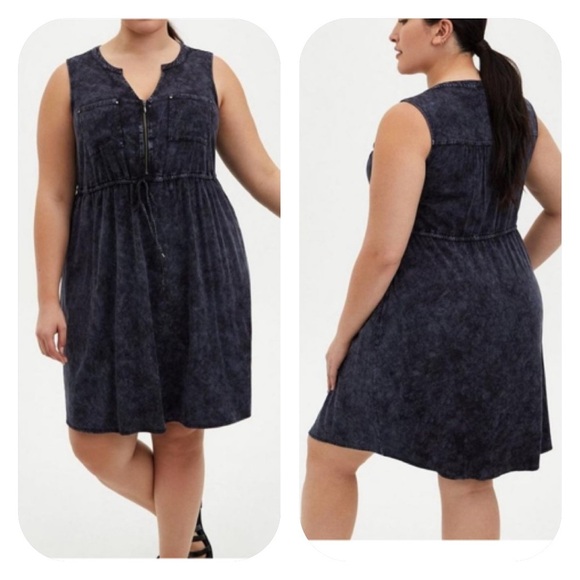 torrid Dresses & Skirts - {Torrid} Mini Challis Zip-Front Sleeveless Shirt Dress in Acid Wash Black - 1X